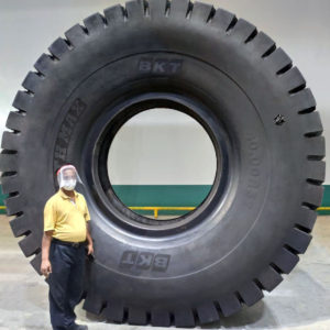 BKT brings new 57” Giant Tire: EARTHMAX SR 468